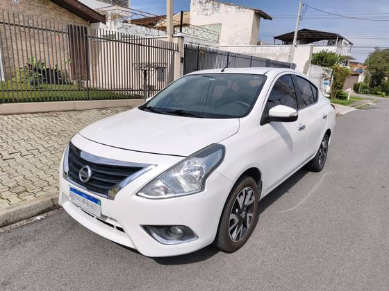 NISSAN VERSA 1.6 16V FLEXSTART SL 4P XTRONIC NISSAN VERSA 1.6 16V FLEXSTART SL 4P XTRONIC